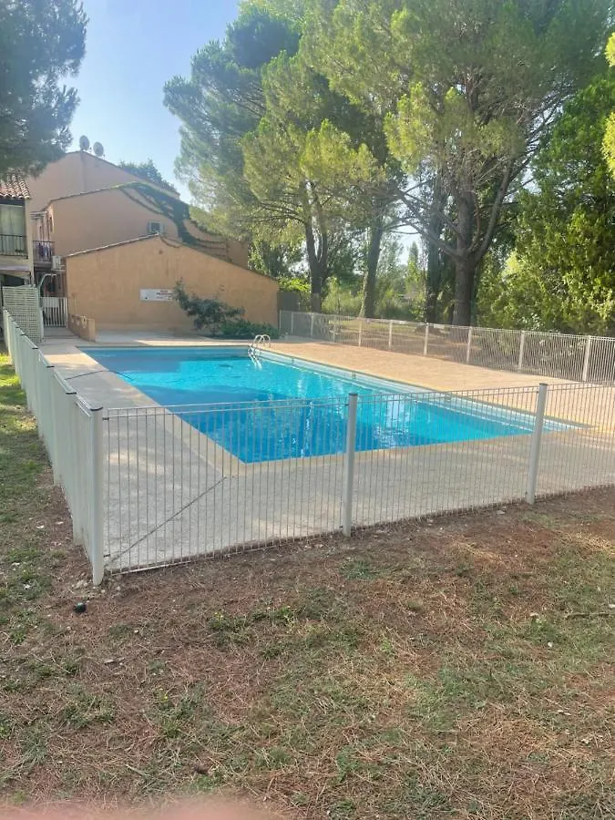 Appt Les Hameaux 2.0 Apartamento Arlés
