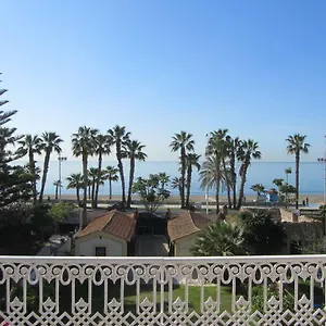 https://villa-amalia-suites-malaga.es-andalucia.com